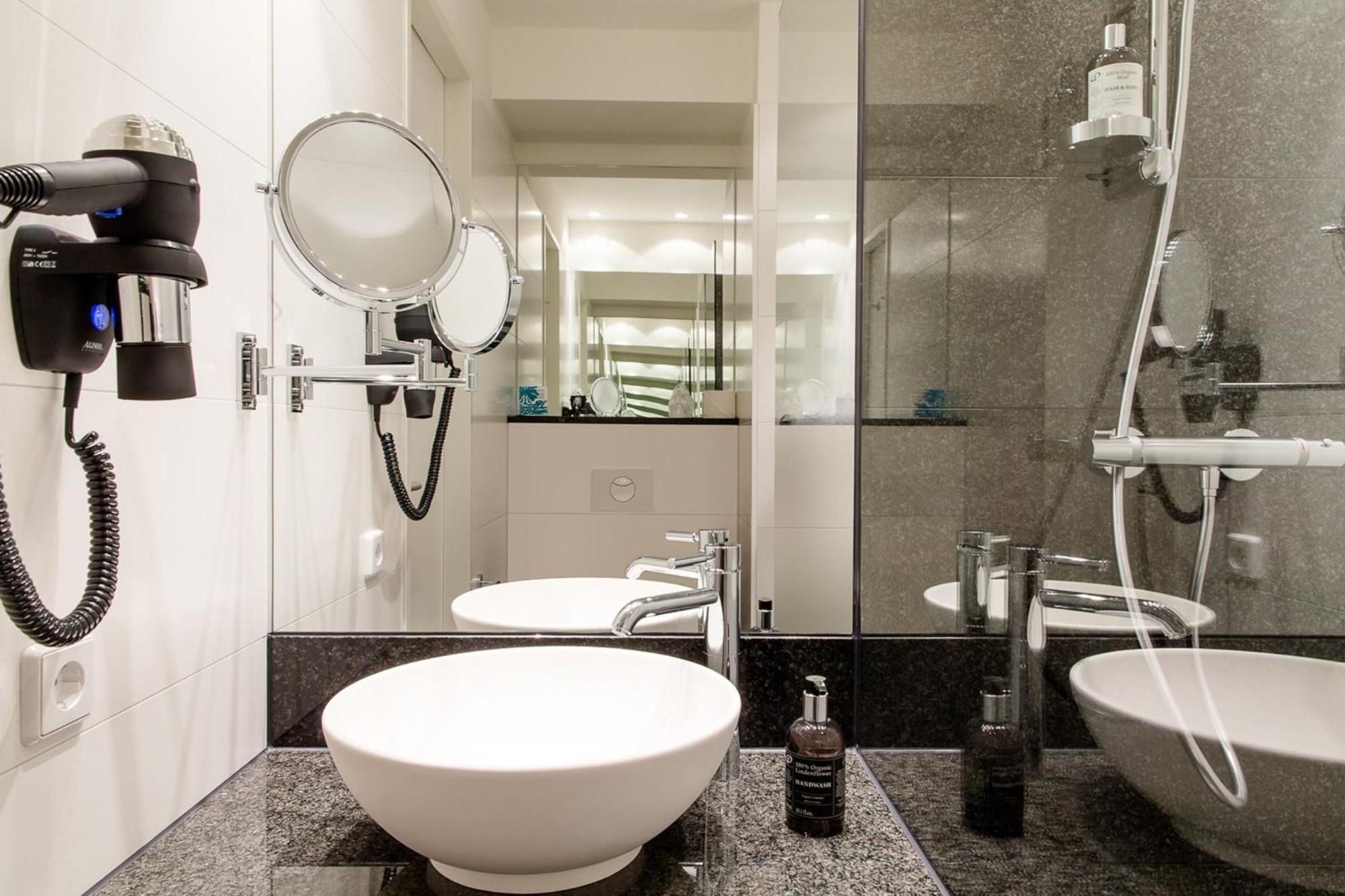 Motel One Newcastle Ngoại thất bức ảnh